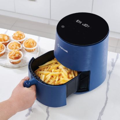 Picture of Nutricook Air Fryer with Digital Control Panel Display, 3.3 L, 1500 W, 8 Preset Programs, Blue, NC-AFM033B